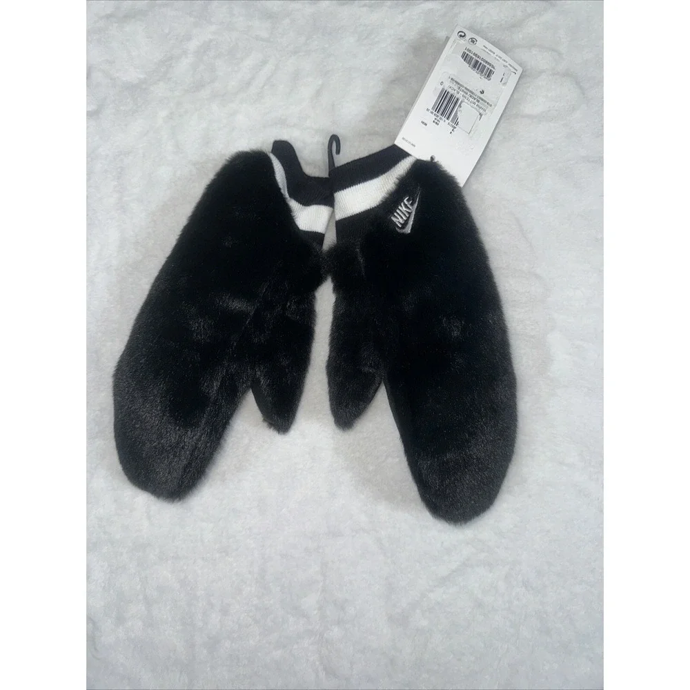 Nike Womens Warm Mittens Black White Faux Fur XS/S NWT‎ ZNRUG-01-XS/S